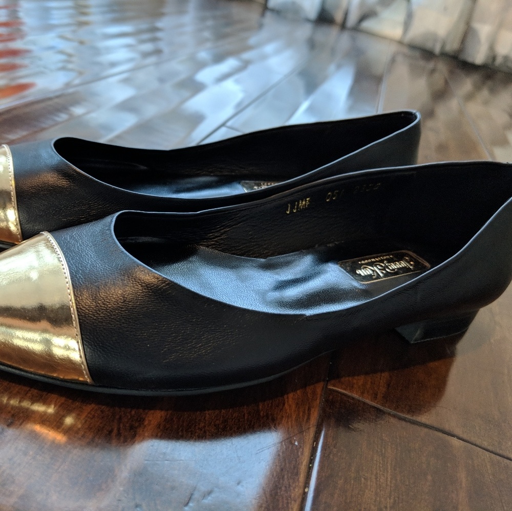 Shoes - Picture 3 of 5